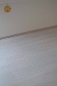 Realizace dřevěné dubové podlahy na zakázku