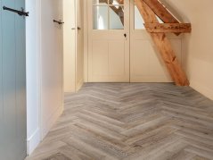 Hybridní vinylová podlaha - COREtec Herringbone - Acorn