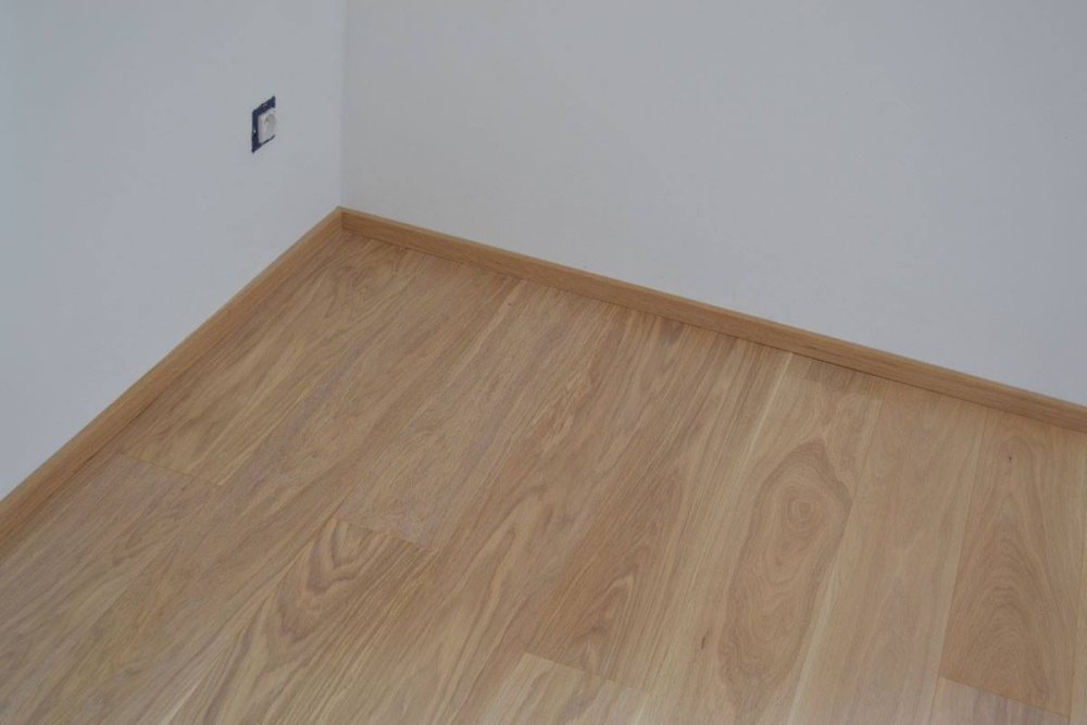 Realizace dřevěné dubové podlahy s povrchovou úpravou olejem
