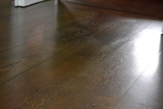 Zakázková renovace dubové podhlahy vodě a skvrnám odolným olejem